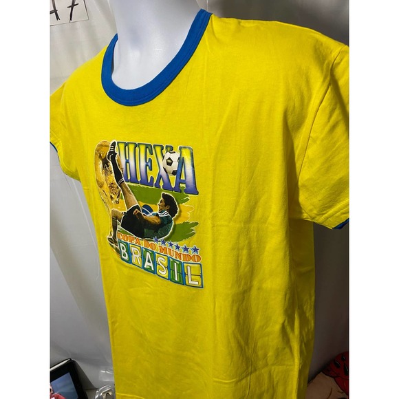BRAZIL FOOTBALL SHIRT LARGE- HEXA BRASIL COPA DO MUNDO (BLUE - YELLOW) - Picture 3 of 11